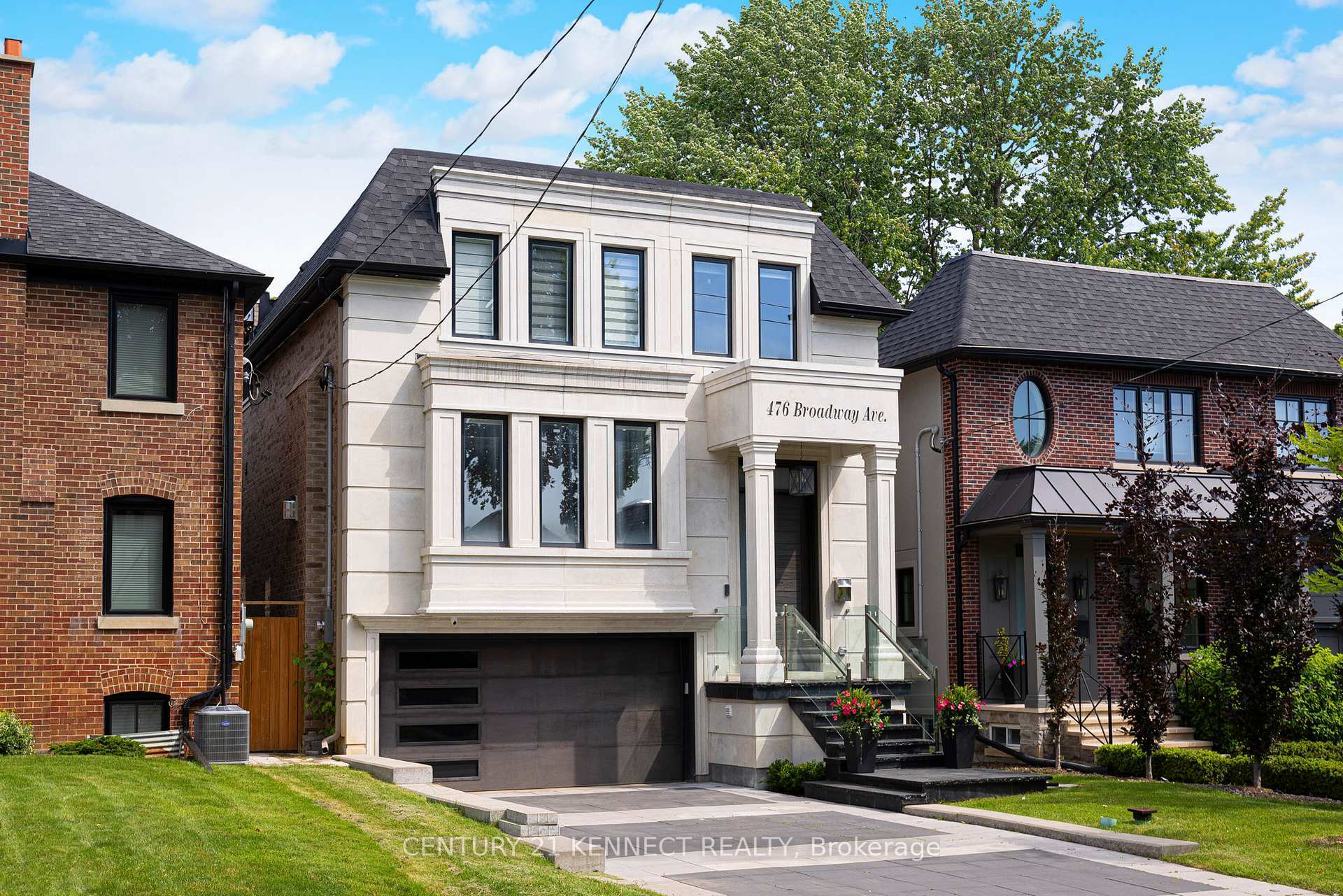 Property Photo: 476 Broadway Avenue S ON M4G 2R6