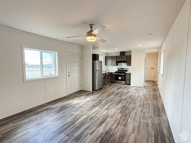 Property Photo: 241 Fremont Way UT 84041