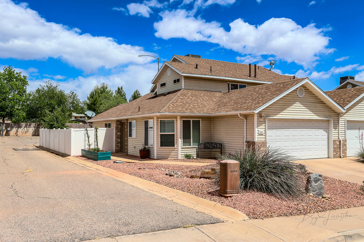 Property Photo: 264 W 200 N UT 84737
