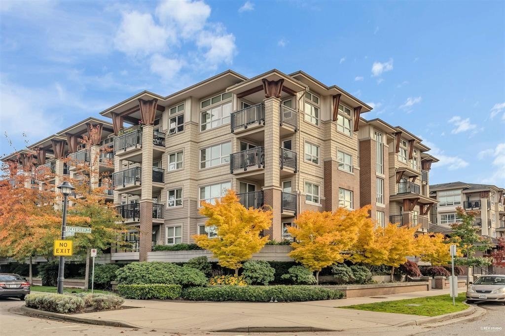 Property Photo:  6800 Eckersley Road 107  BC V6Y 0E7 