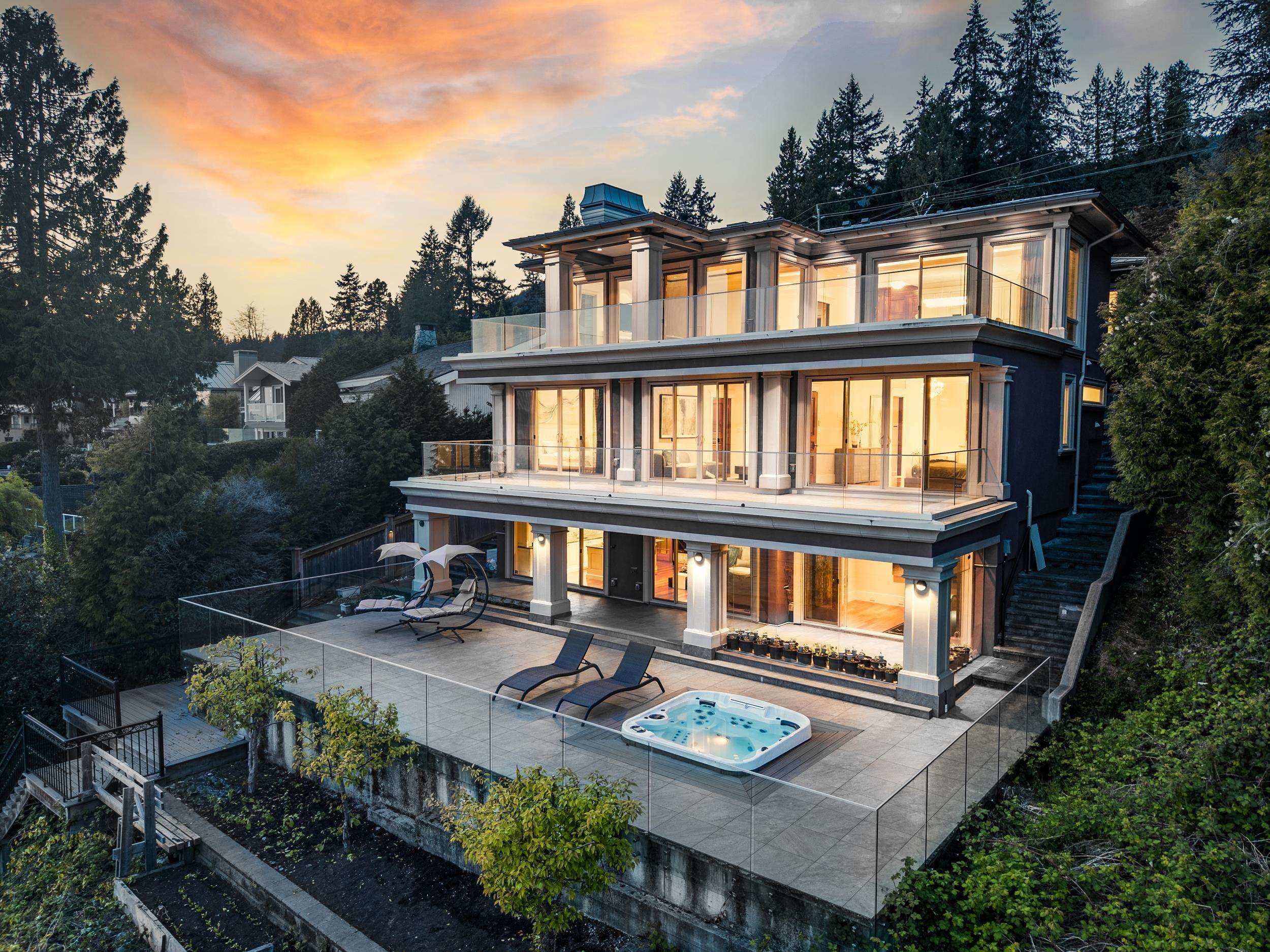 Property Photo: 3008 Procter Avenue BC V7V 1G1