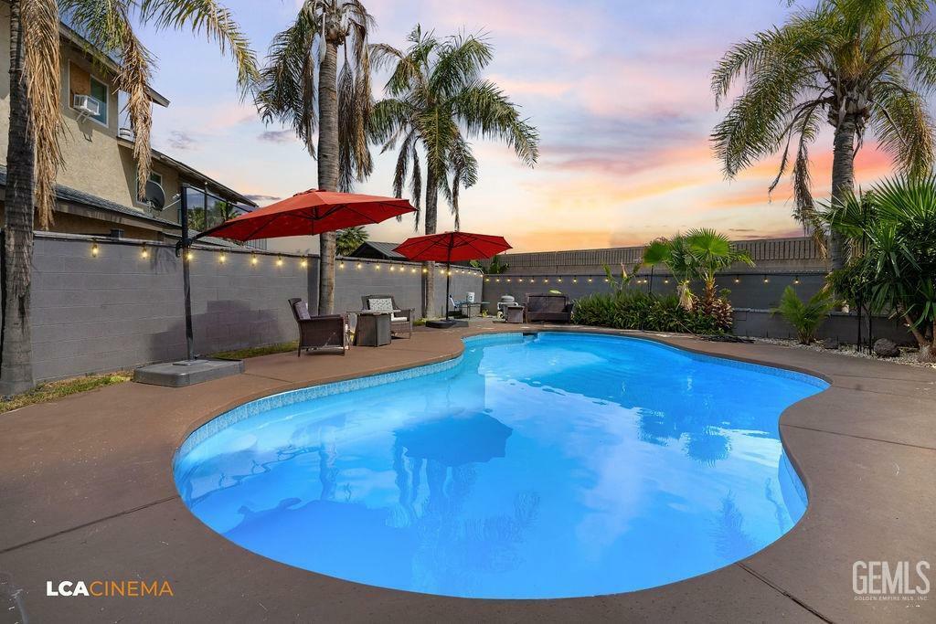 Property Photo: 5317 Eastridge Court CA 93306