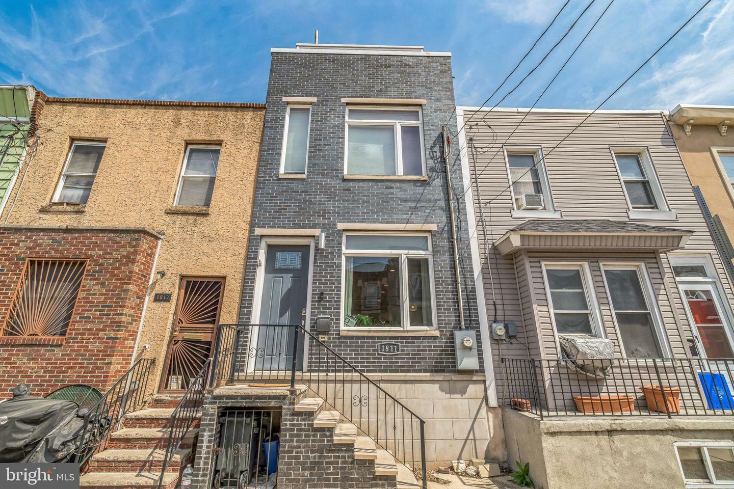 Property Photo: 1811 Reed Street PA 19146
