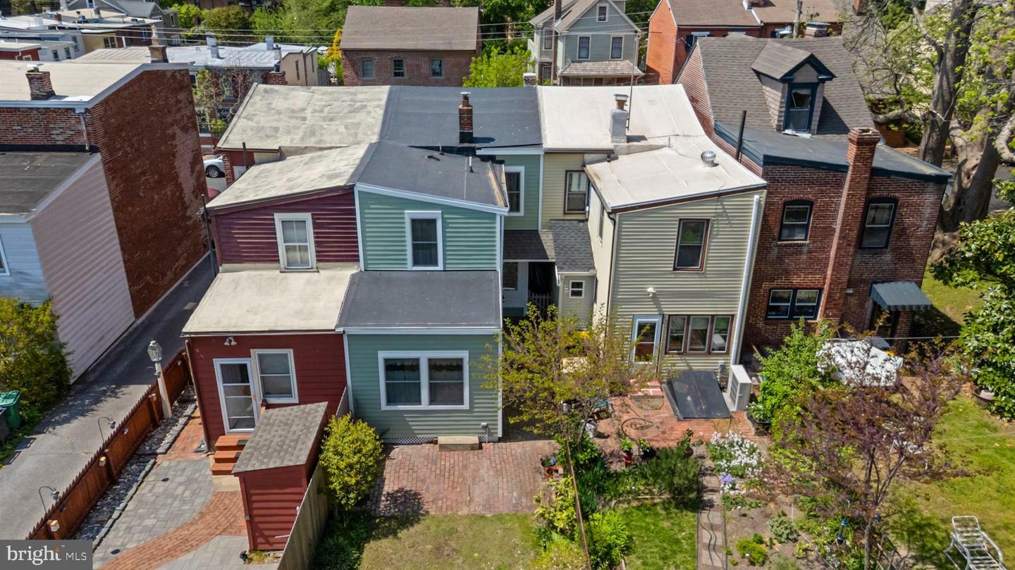 Property Photo: 113 E Second Street DE 19720