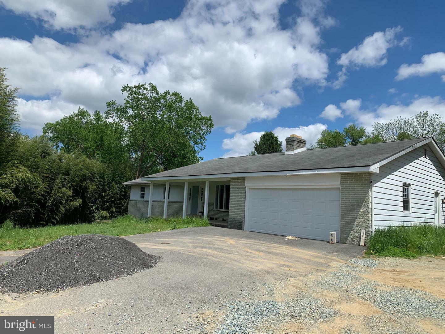 482 W Christine Road  Nottingham PA 19362 photo