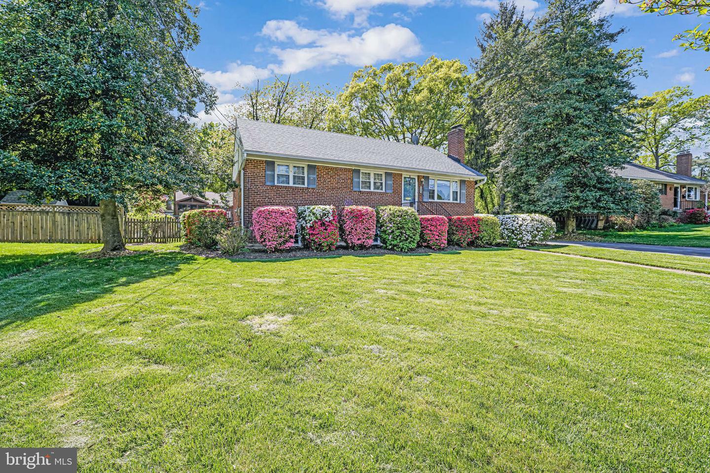 Property Photo: 7131 Murray Lane VA 22003