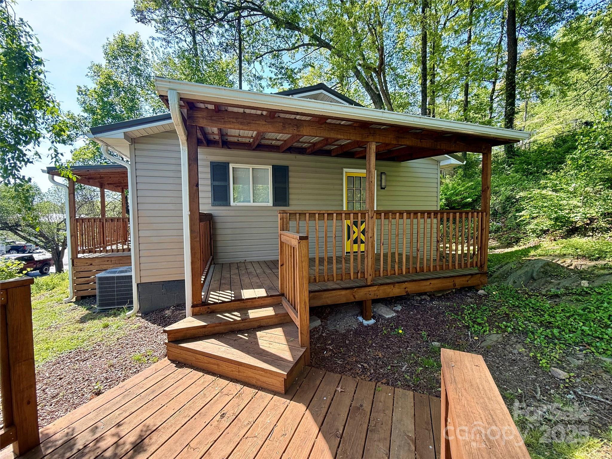 199 Druid Drive  Asheville NC 28806 photo