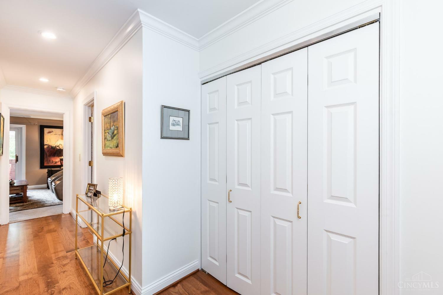 Property Photo: 3646 Ashworth Drive OH 45208