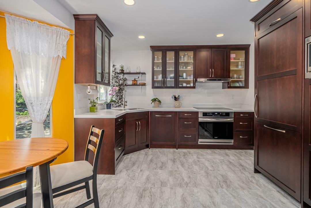 Property Photo: 10584 153 201 BC V3R 9V1