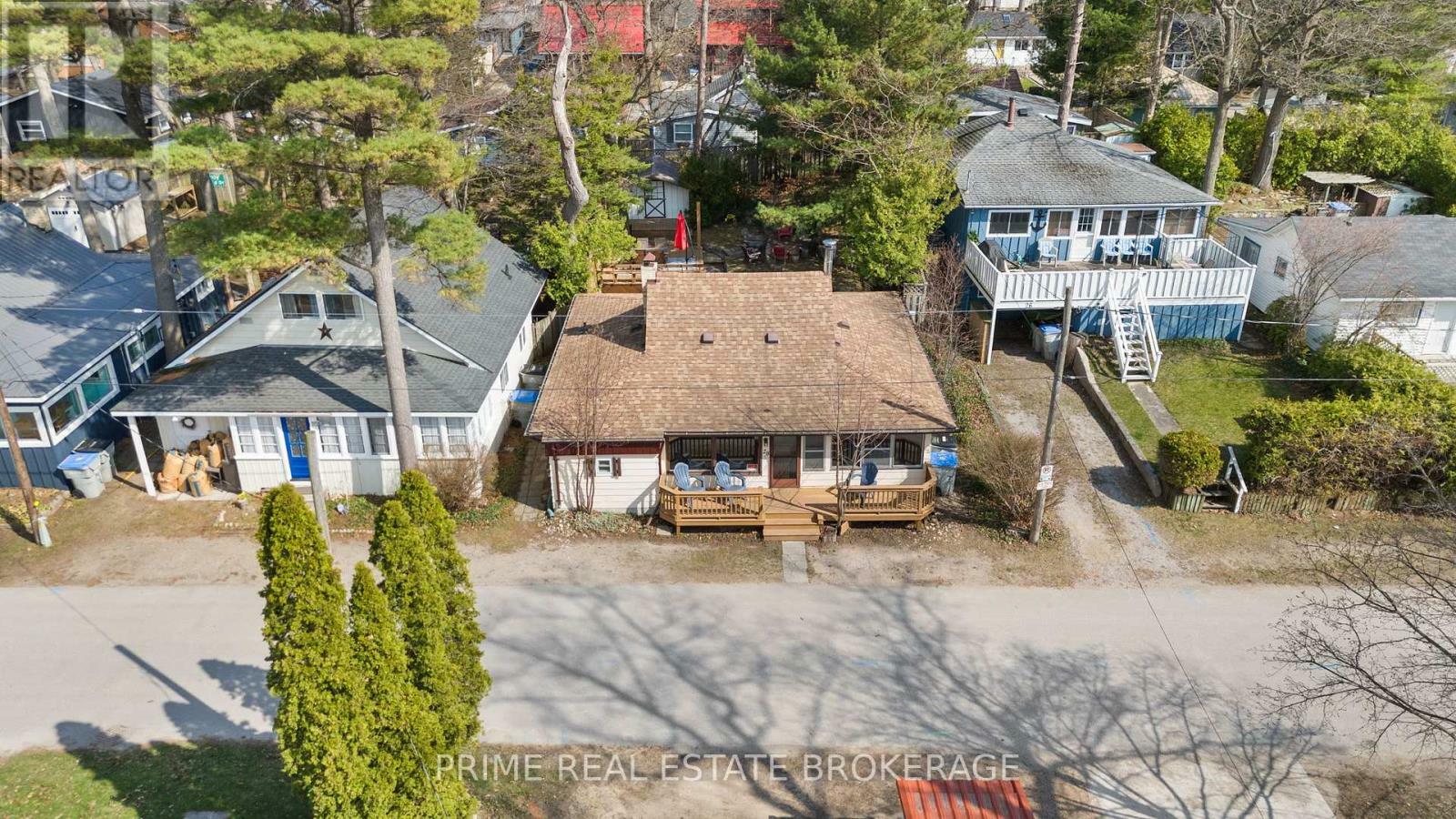 Property Photo: 28 Woodward Avenue ON N0M 1T0