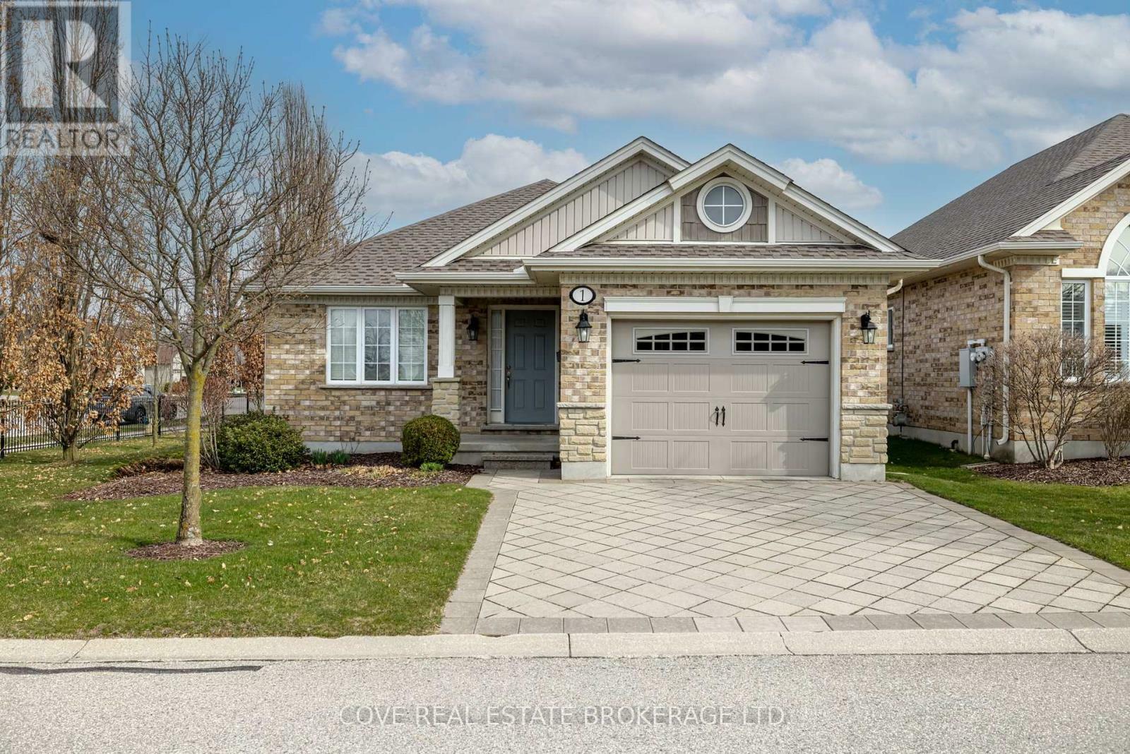 Property Photo: 45 Lake Margaret Trail 1 ON N5R 6M5