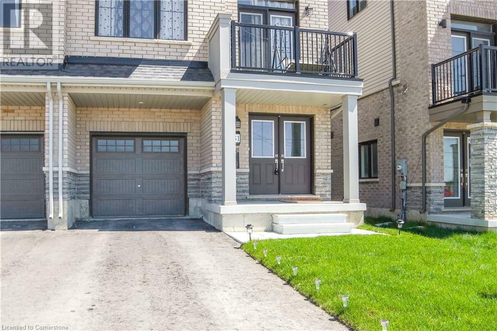 Property Photo: 31 Central Market Drive Drive ON N3W 1N8