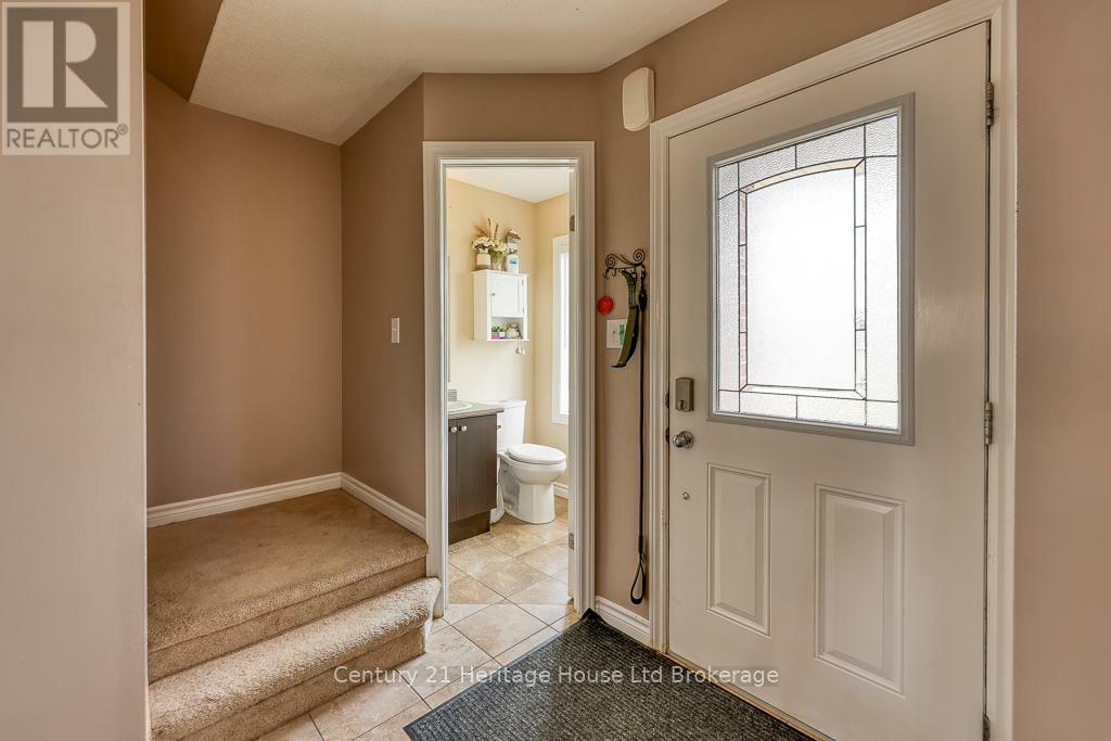 Photo de la propriété: 27 Tompkins Court ON N0J 1P0