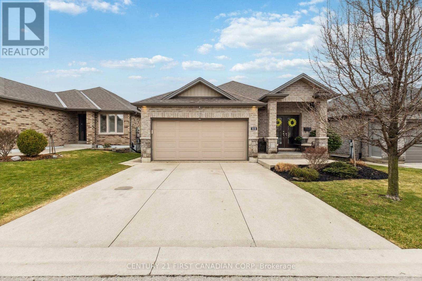 Photo de la propriété: 1430 Highbury Avenue North 11 ON N5Y 6M4