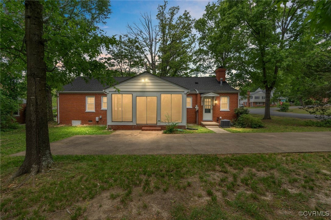 Property Photo: 411 Glendale Drive VA 23229