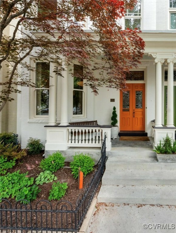 Property Photo: 1118 West Avenue VA 23220