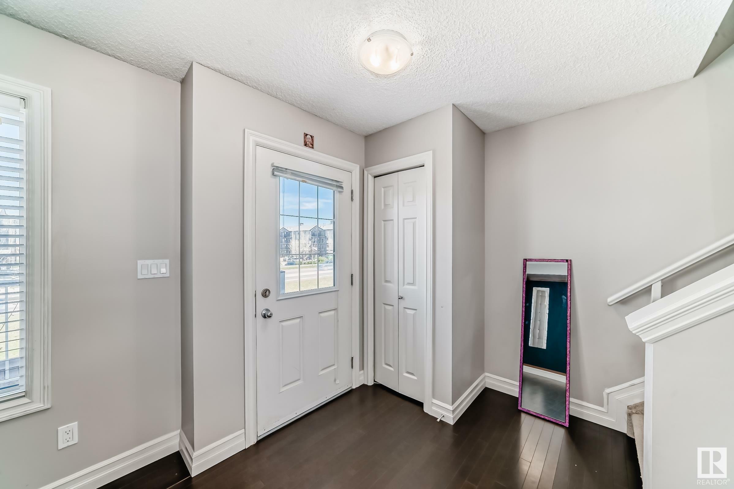 Photo de la propriété: 655 Tamarack Road NW 45 AB T6T 0N4