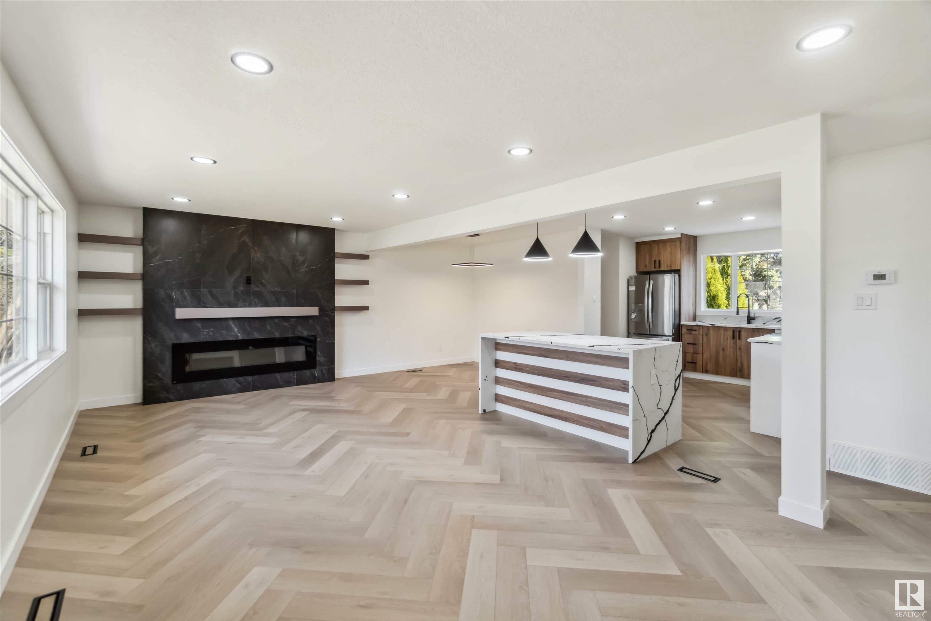 Photo de la propriété: 1996 Glenmore Avenue AB T8A 0X8