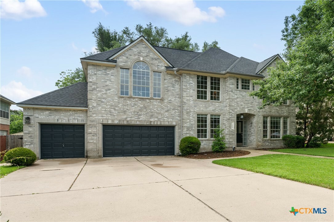 Property Photo: 2045 Saint Andrews Drive TX 78664
