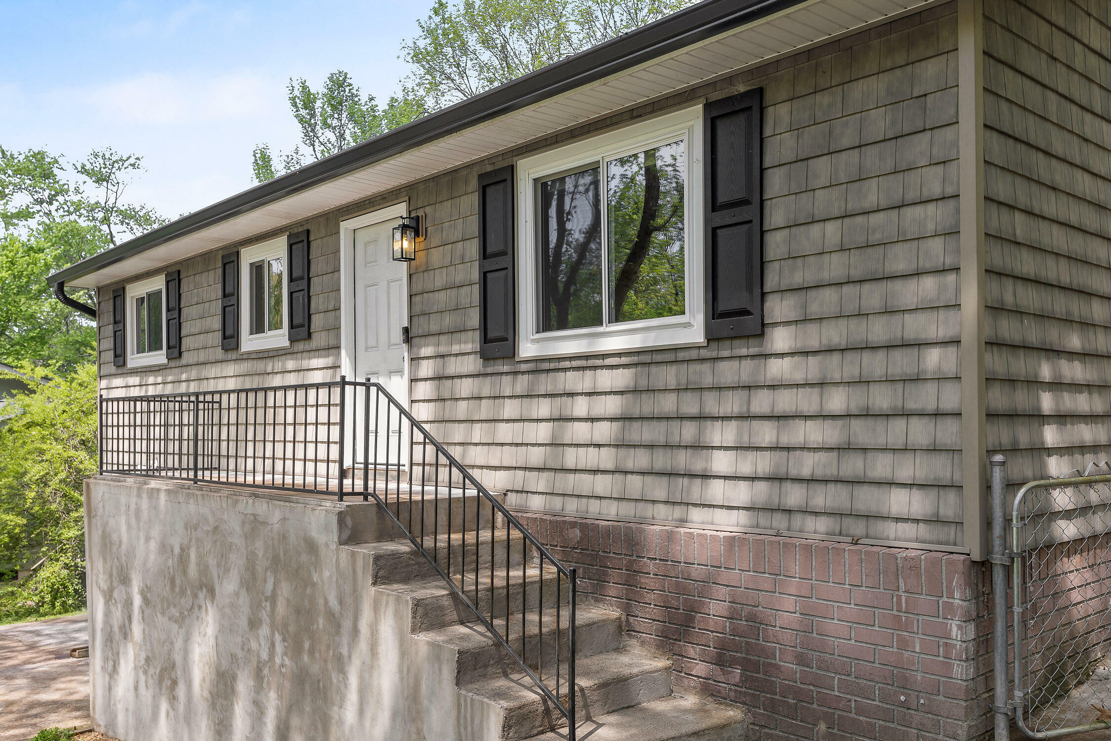 Property Photo: 470 Sevier Street TN 37343