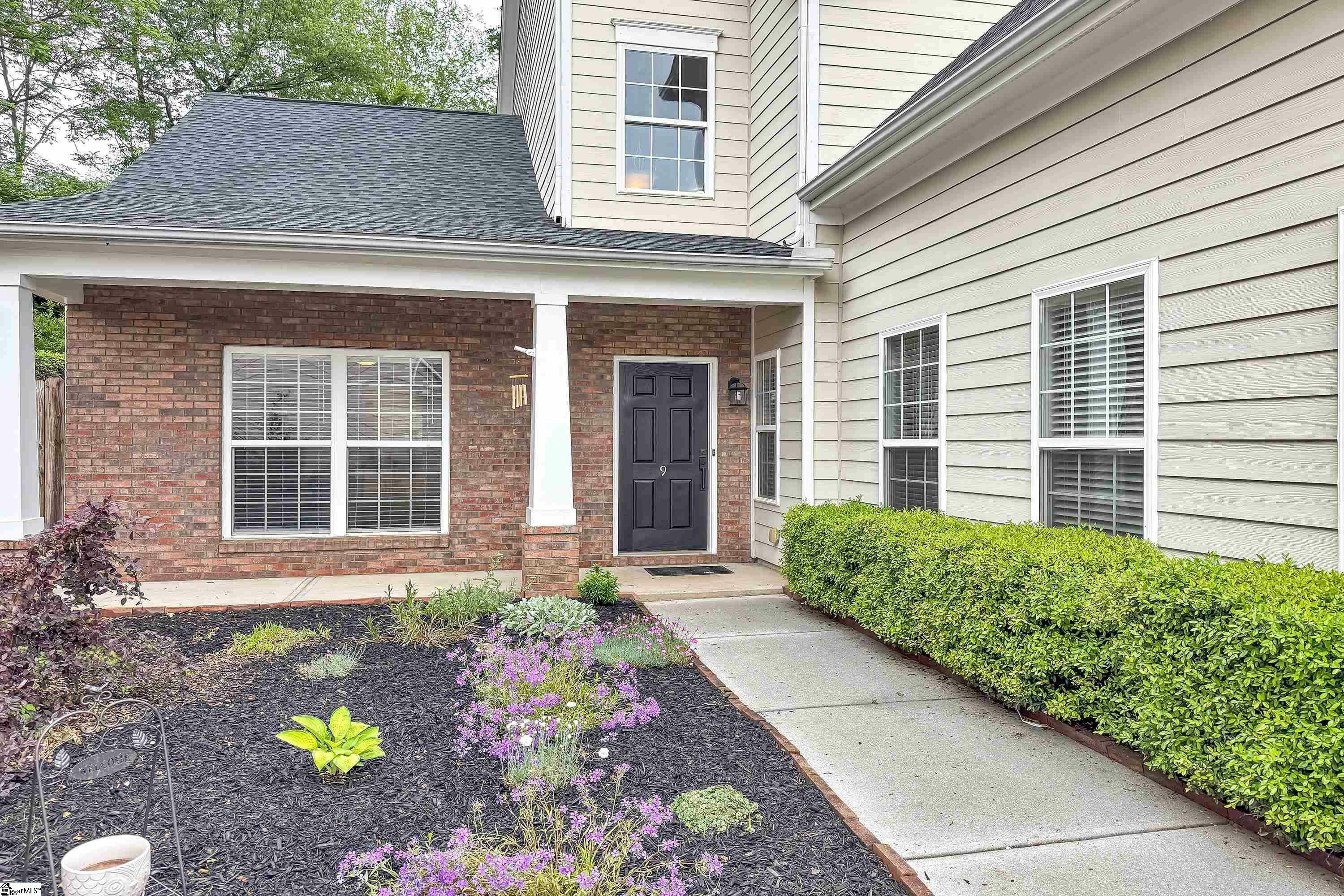 Property Photo: 9 Edgeview Trail SC 29609