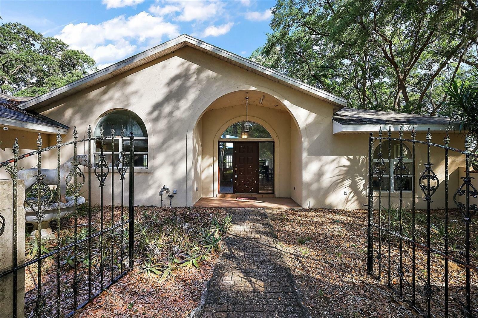 Property Photo: 27011 SE Highway 42 FL 32784