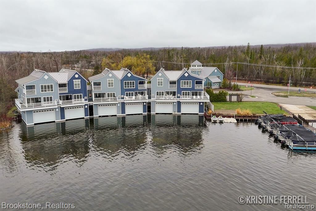 Property Photo: