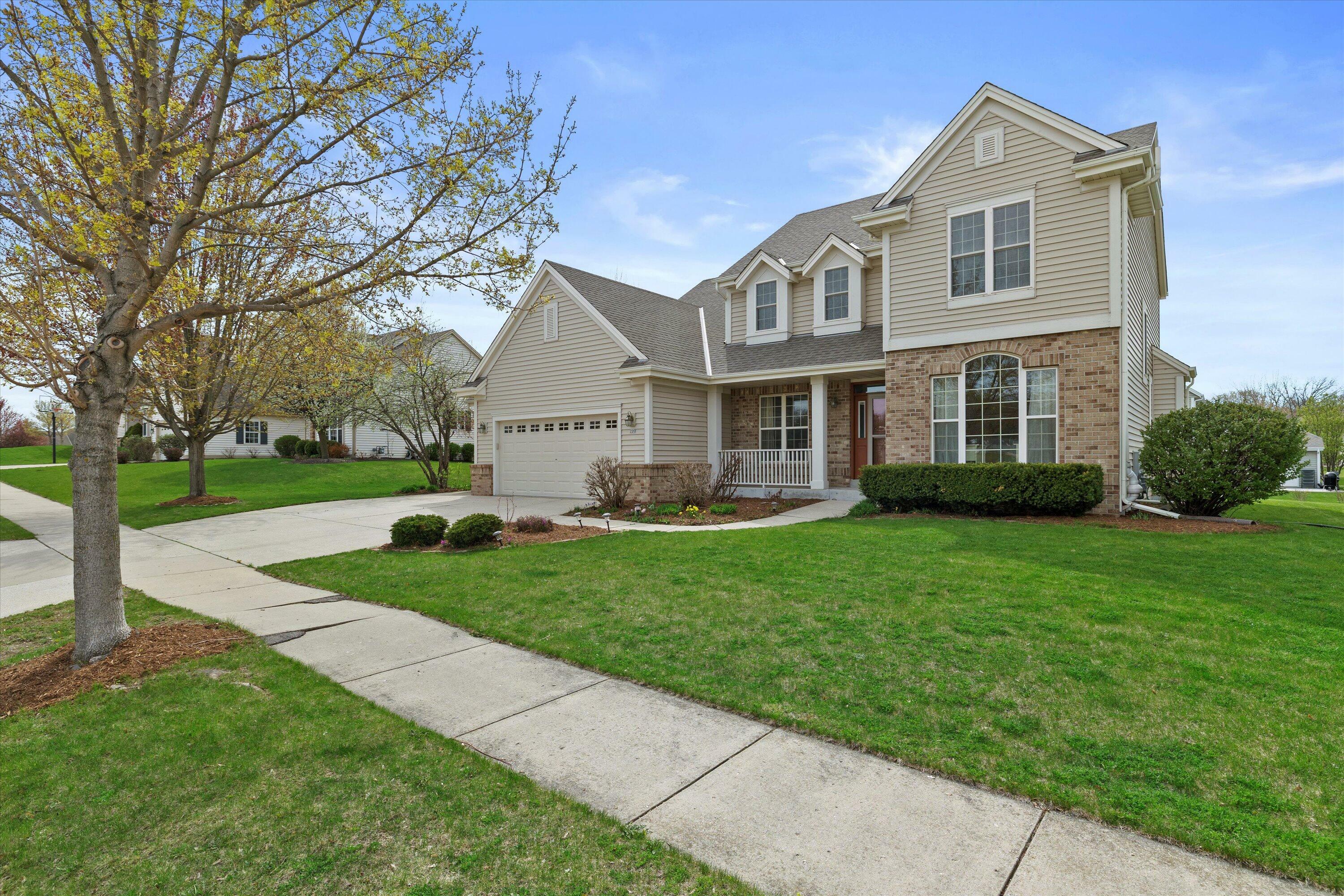 Property Photo: 220 Howell Ave WI 53188