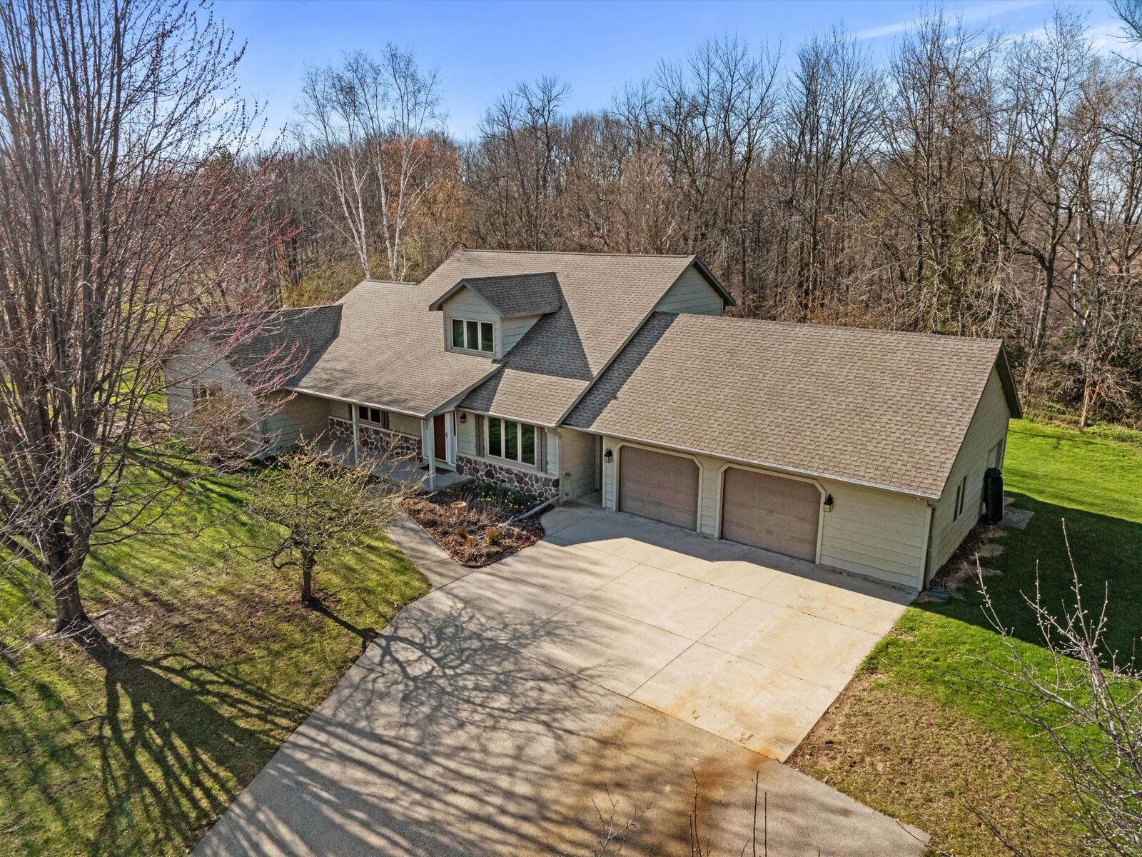 Property Photo: 3518 Silver Creek Rd WI 54220