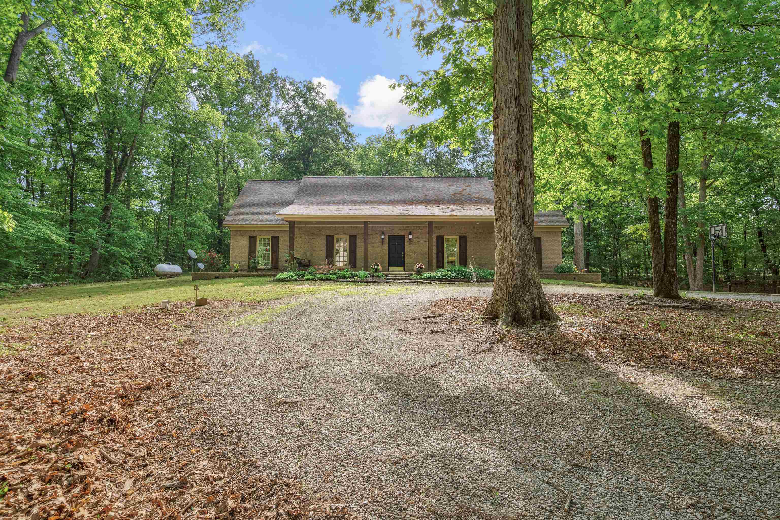 Property Photo: 4020 Price Rd TN 38057