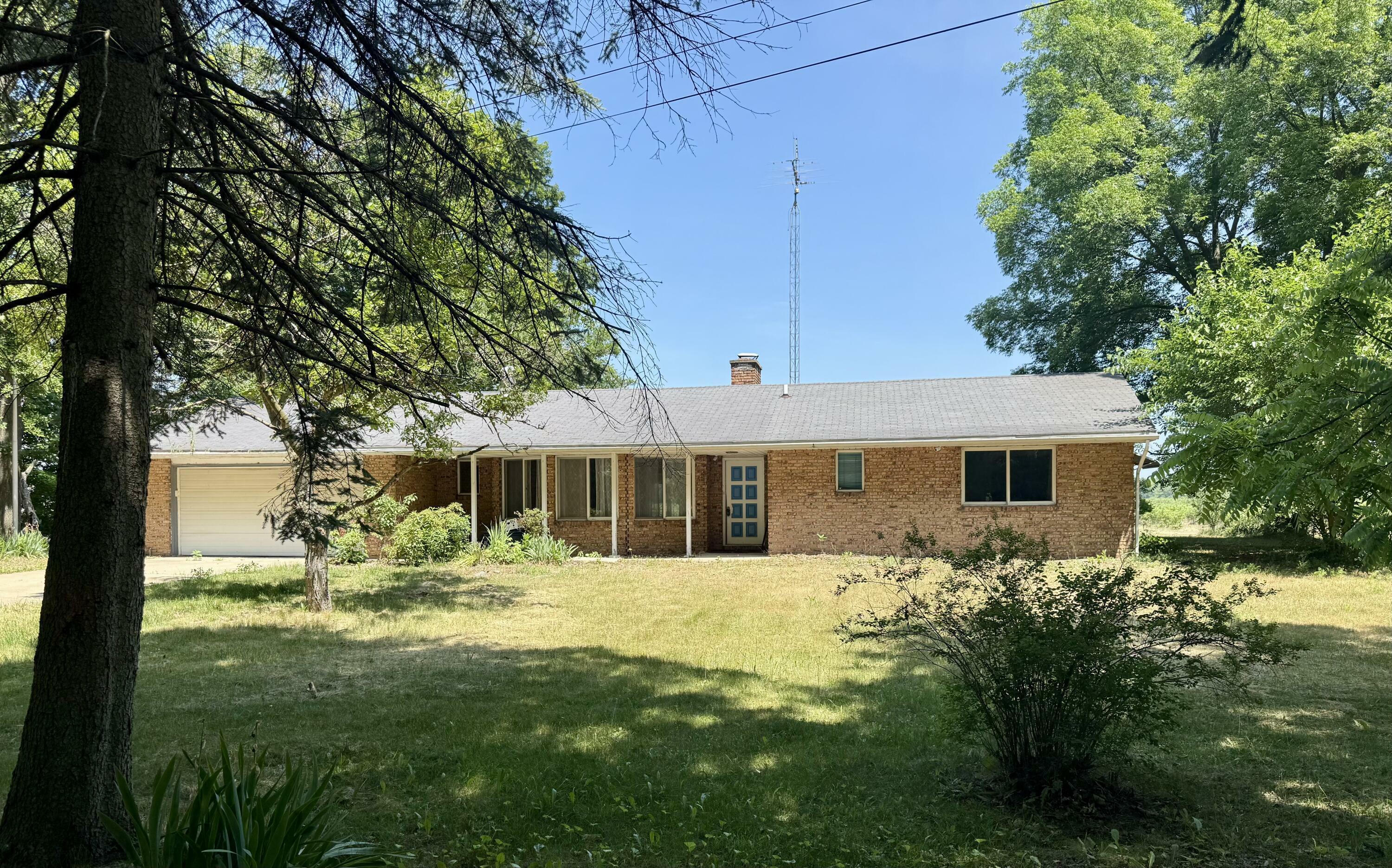 2059 Lynch Road  Benton Harbor MI 49022 photo