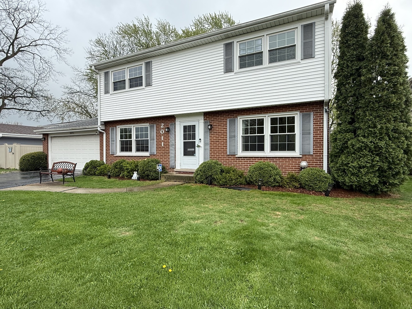 Property Photo: 2011 Brentwood Road IL 60062