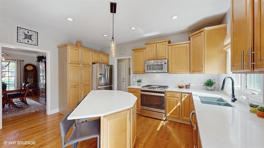 Property Photo: 24627 Kingston Street IL 60544