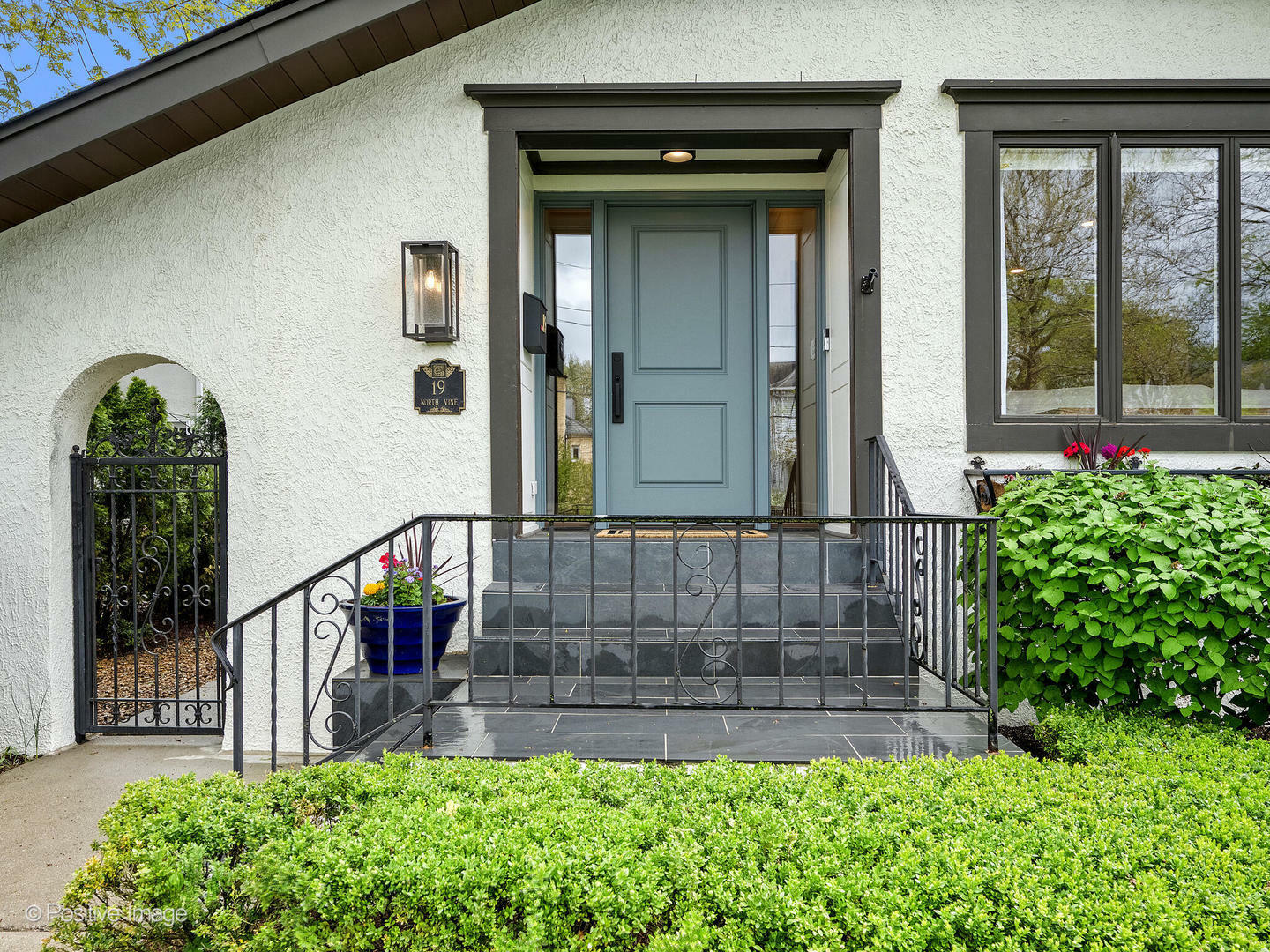 Property Photo: 19 N Vine Street IL 60521