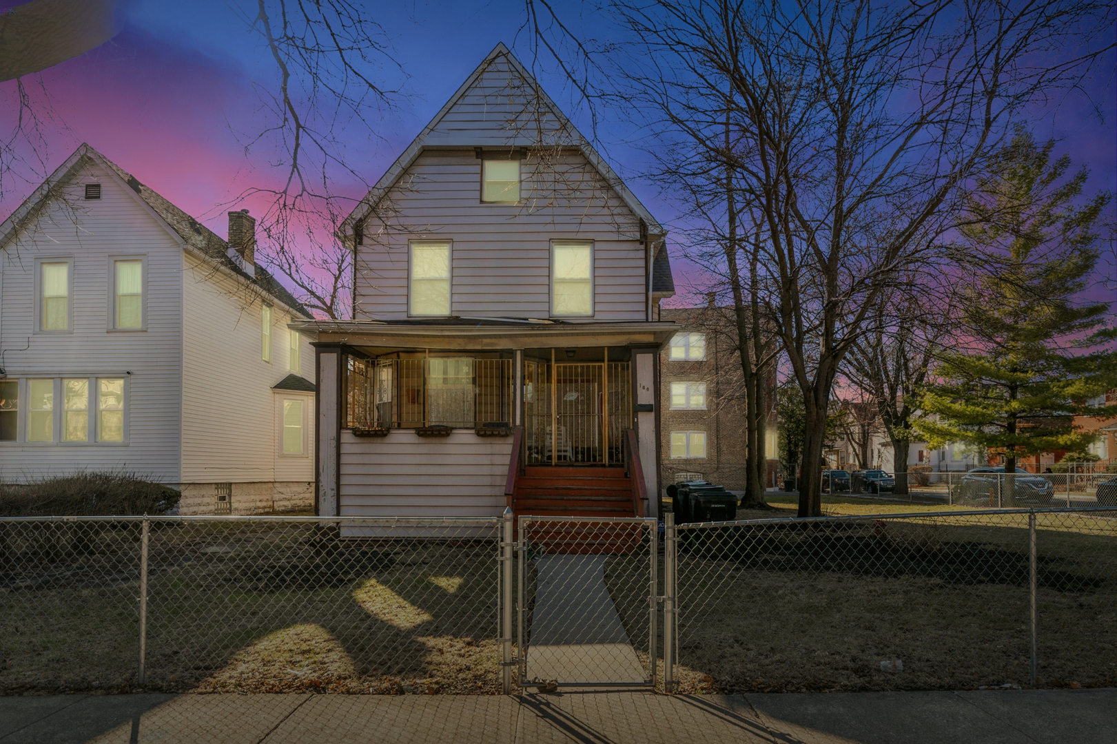 Property Photo: 160 N Waller Avenue IL 60644