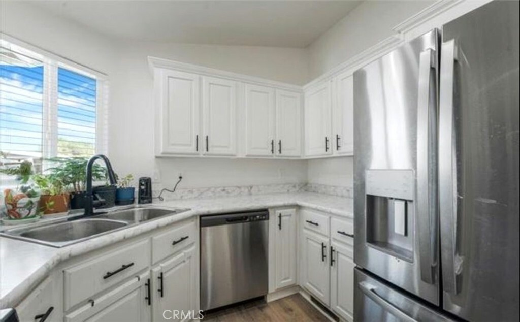 Property Photo:  25521 Lincoln Avenue 81  CA 92544 