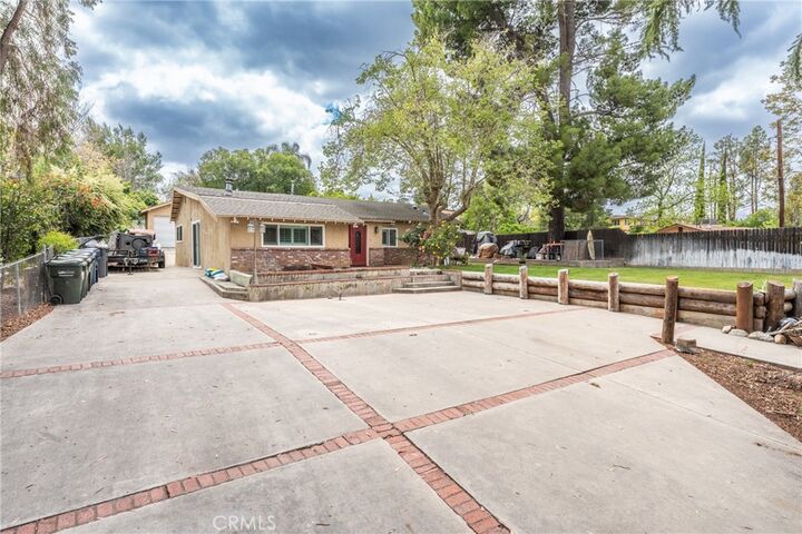 Property Photo:  31869 Florida Street  CA 93373 