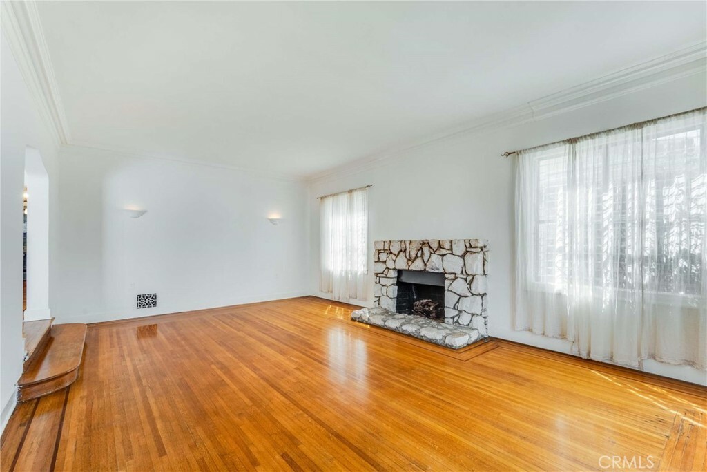 Property Photo: 444 N Martel Avenue CA 90036