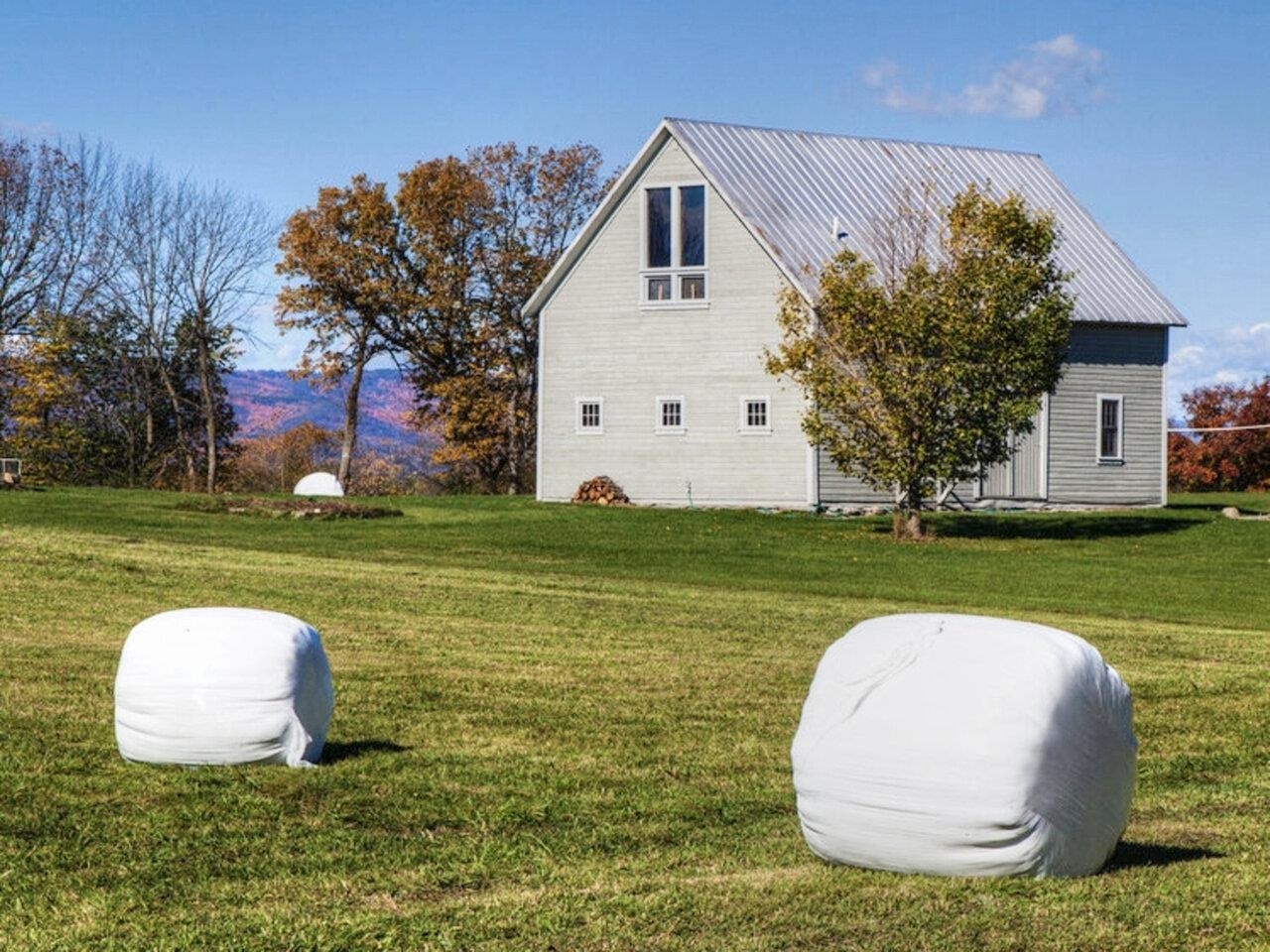 Property Photo: 1012 Grandey Road VT 05491