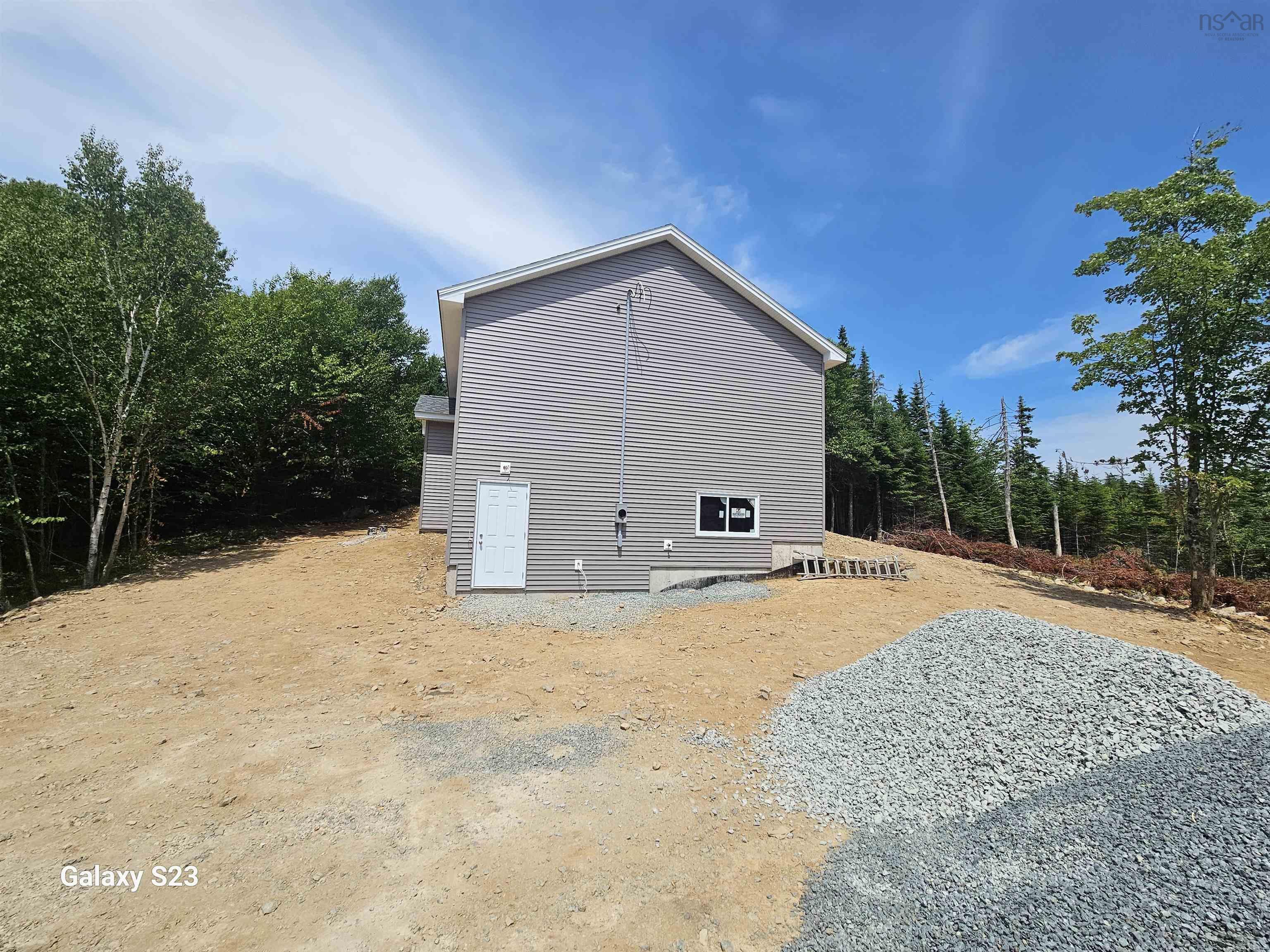 Photo de la propriété:  165 Ostrea Lake Road  NS B2Z 1E9 