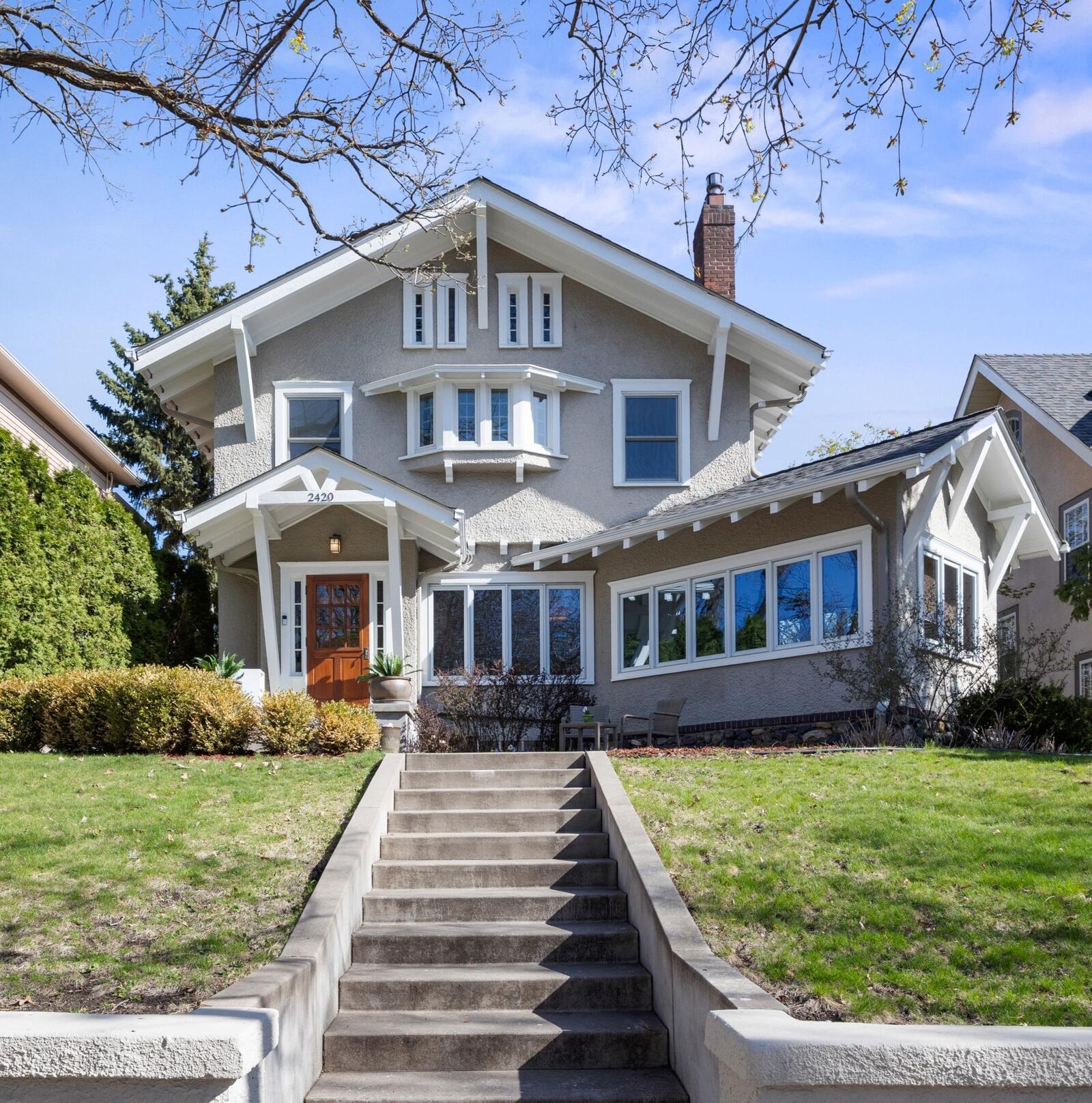 Property Photo:  2420 W 24th Street  MN 55405 