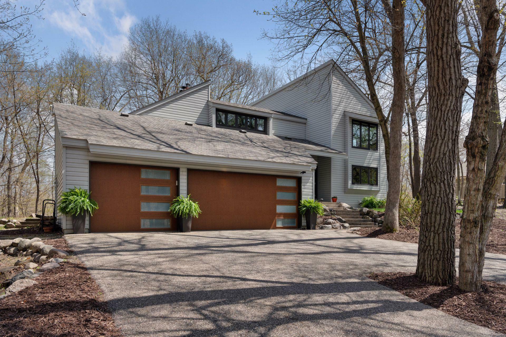 Property Photo: 4535 Eastwood Road MN 55345