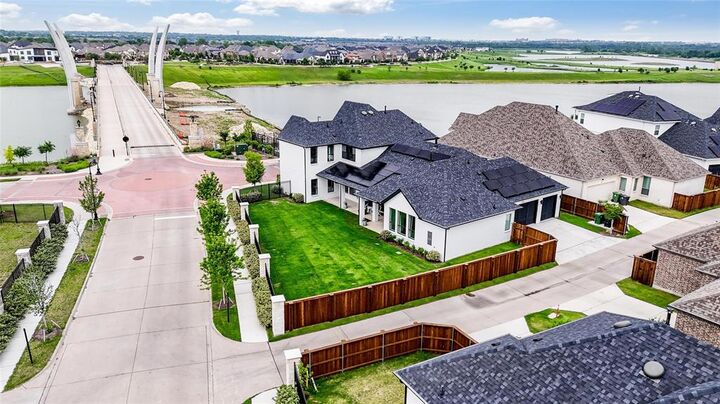 Property Photo:  1400 Island Vista Drive  TX 76005 