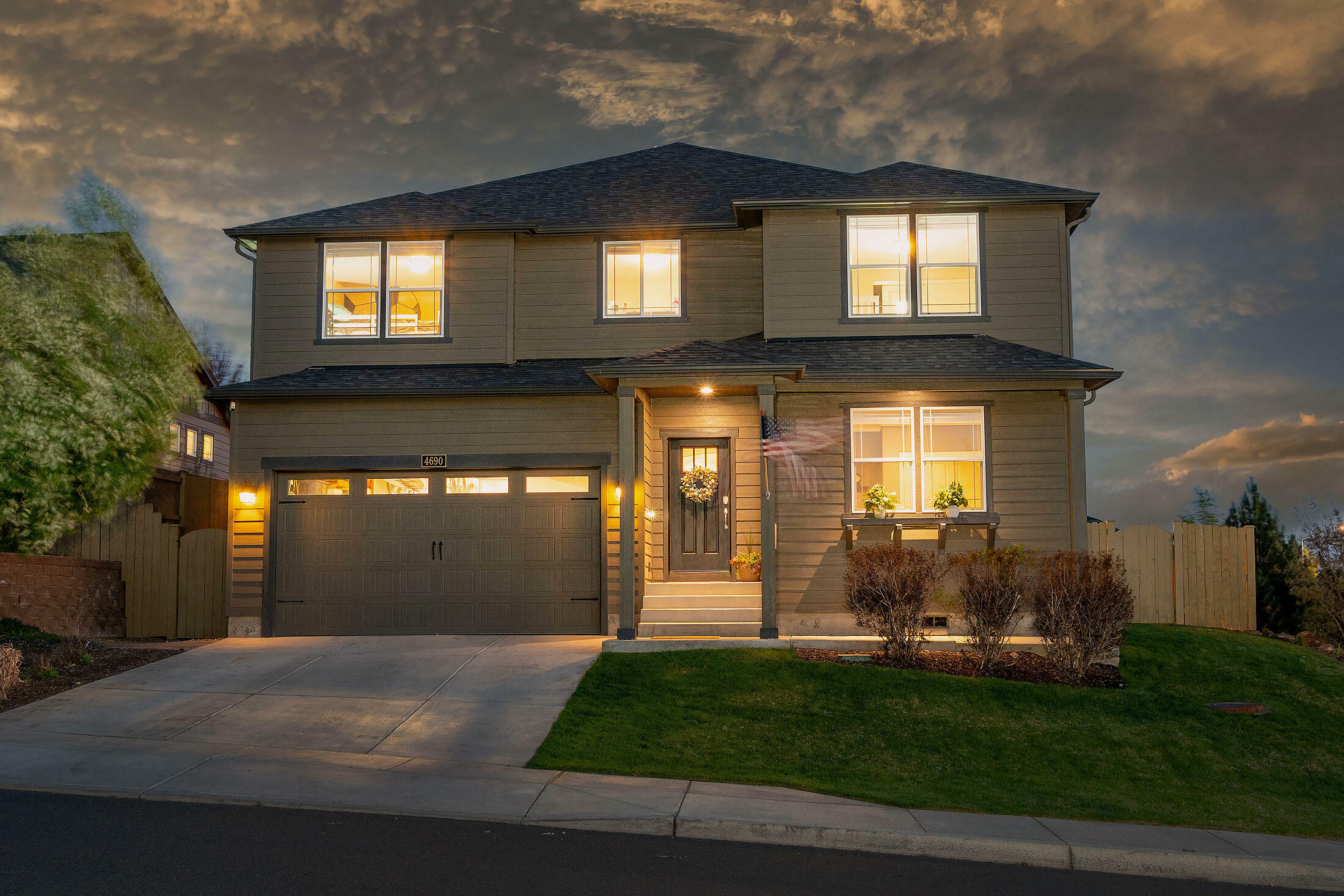 Property Photo: 4690 SW Umatilla Avenue OR 97756