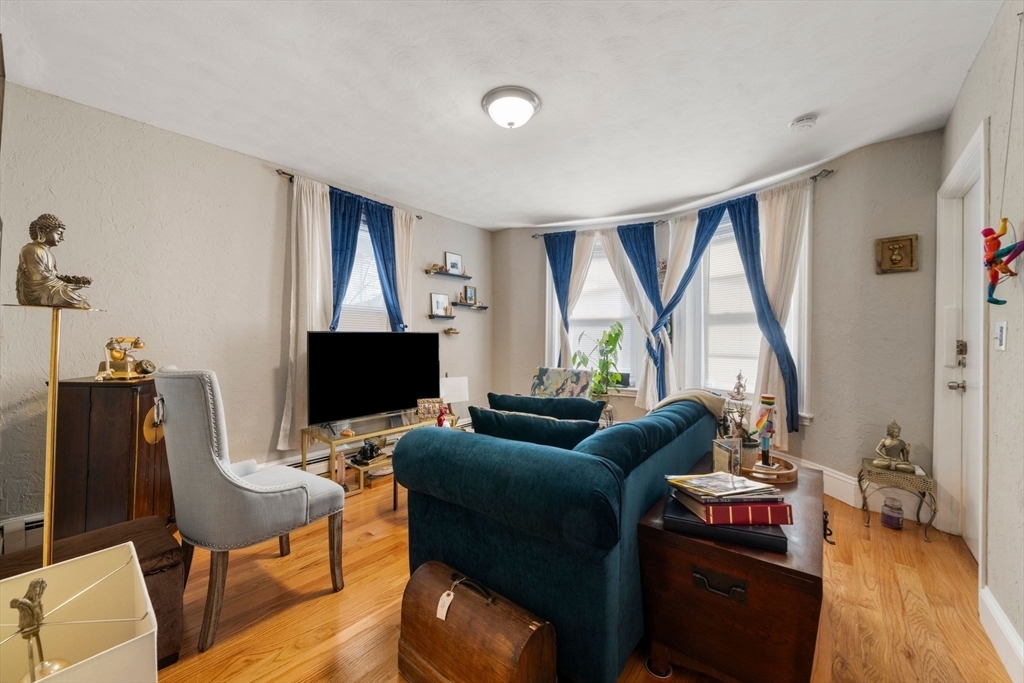 Property Photo: 5 Waveway Ave MA 02152