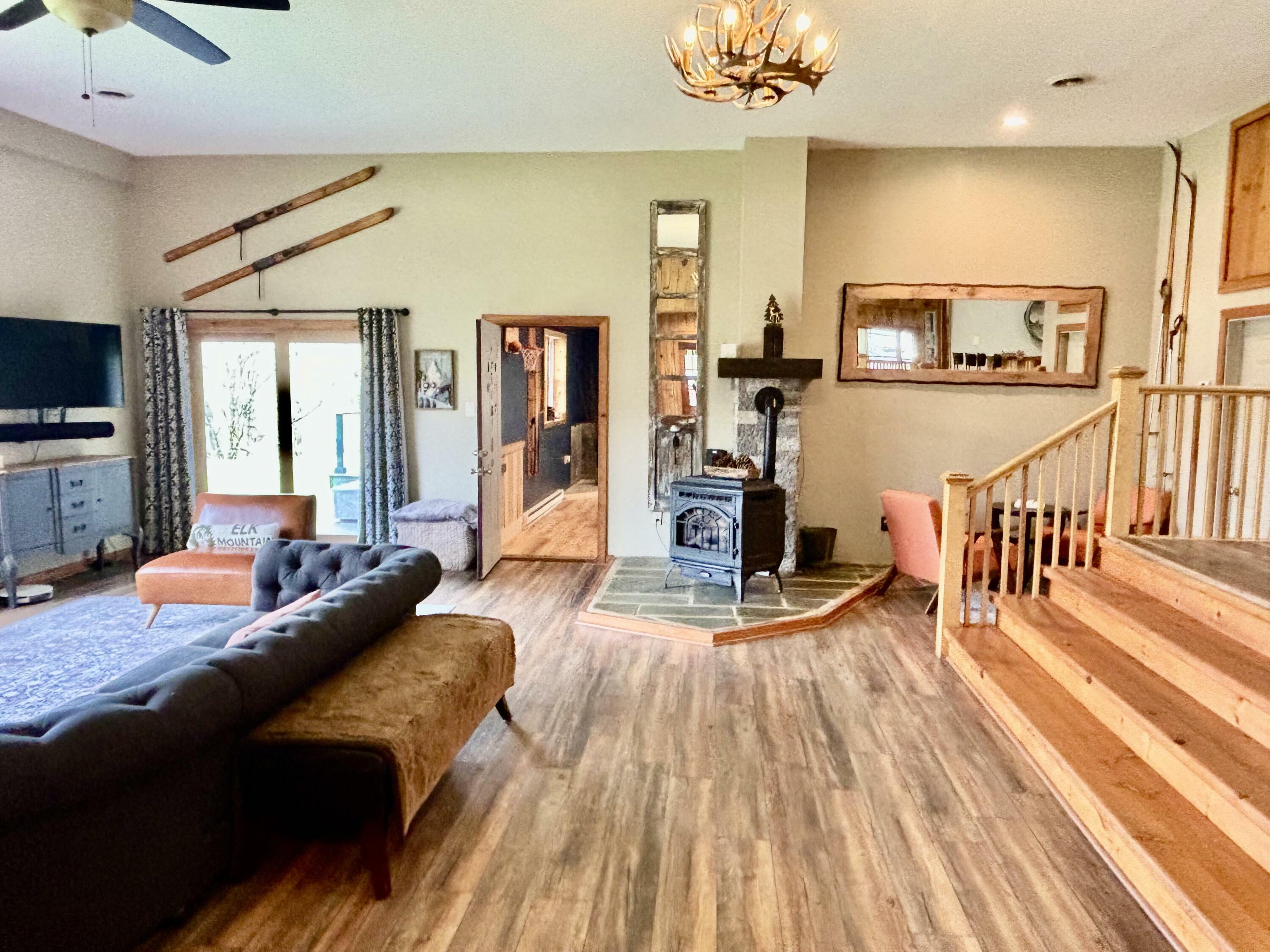 Property Photo: 2229 Old Newburg Turnpike PA 18470