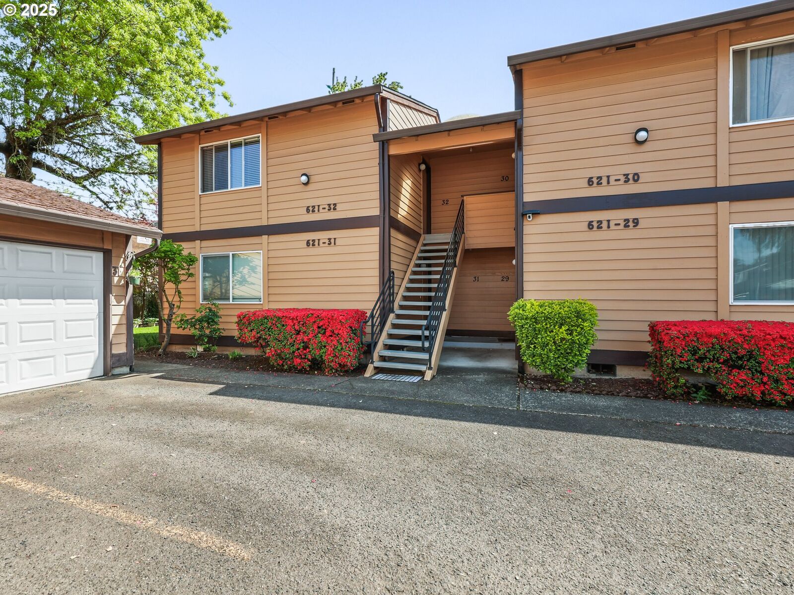 Property Photo:  621 SE 121st Ave 32  WA 98683 