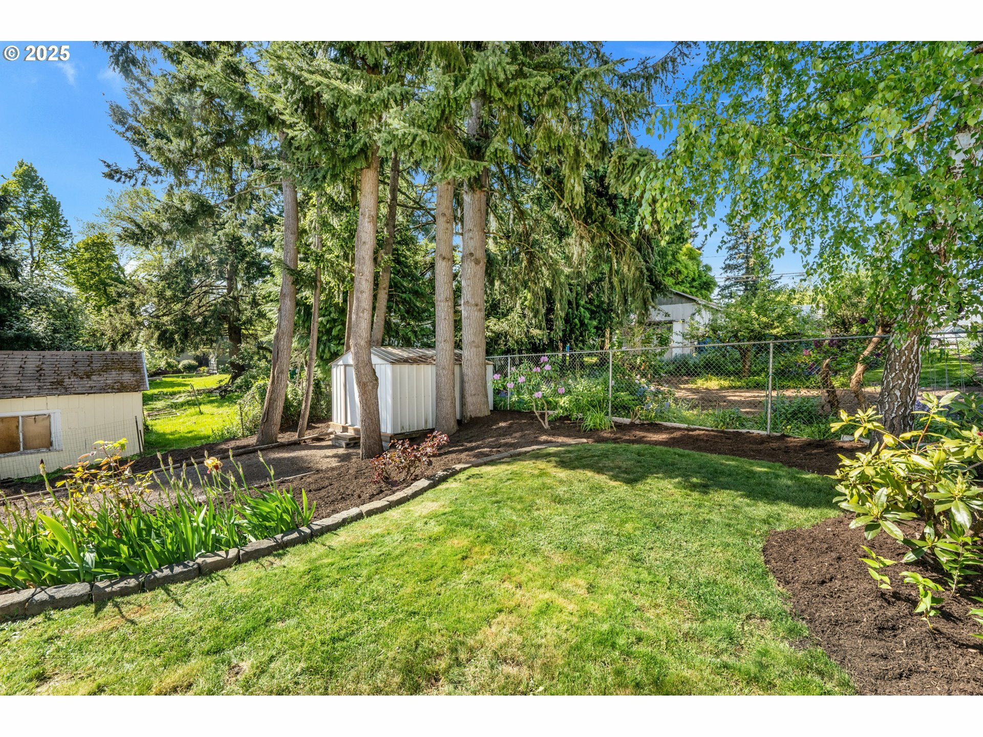 Property Photo: 2721 SW Hume Ct OR 97219
