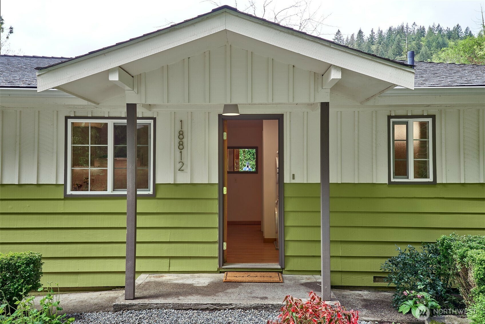 Property Photo: 18812 SE 109th Street WA 98027