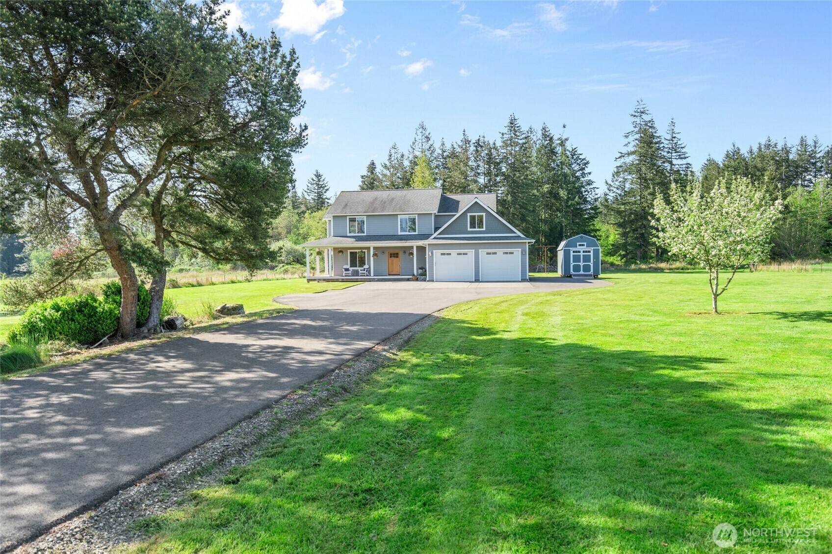 Property Photo: 1717 E Smith Road WA 98226